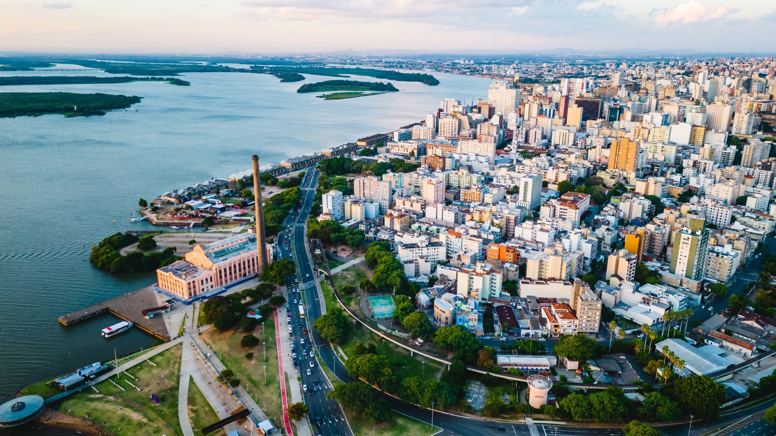 É preciso mostrar que toda a ajuda é necessária é necessária, mas manter uma imagem de vulnerabilidade pode prejudicar o Estado 